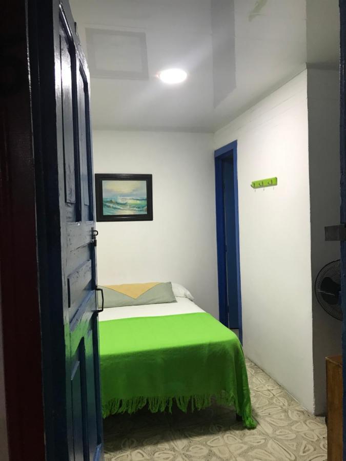 Hostal Maderos Санта Роса де Кабал Екстериор снимка